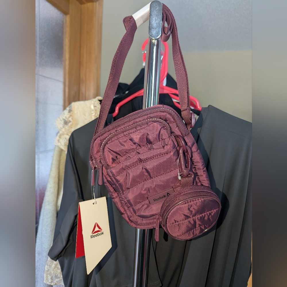 🩶Reebok Juniper Grape Wine Crossbody Bag